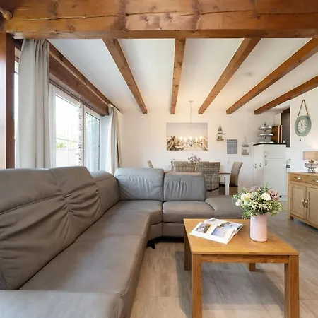 Ostseehus Holiday home *
